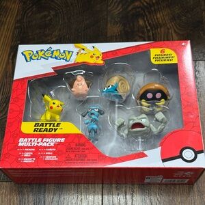 POKEMON Battle Ready Figures Pikachu Cleffa Omanyte Kabuto Riolu Geodude